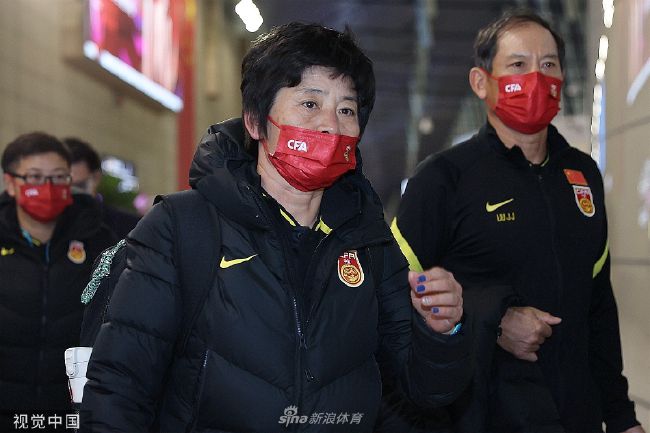巨胸喷奶水免费www视频