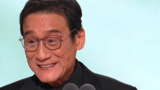 女生尿尿的视频